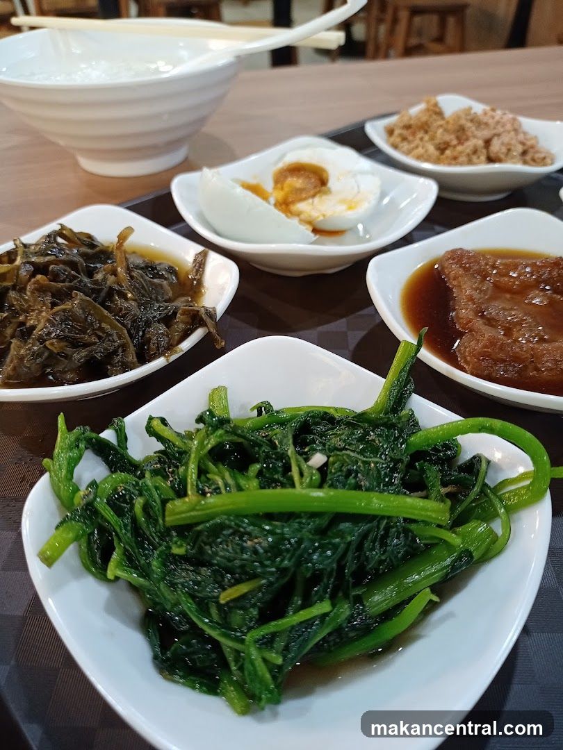 Congee with Side Dishes