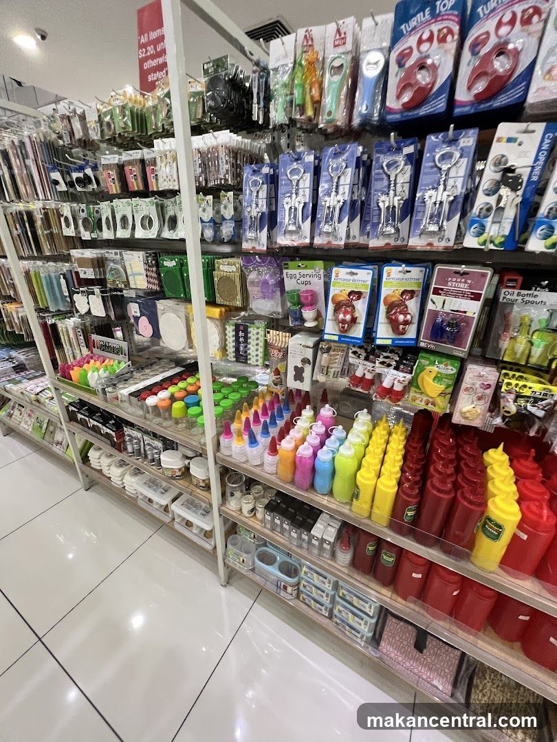 Kitchenware and Storage Items