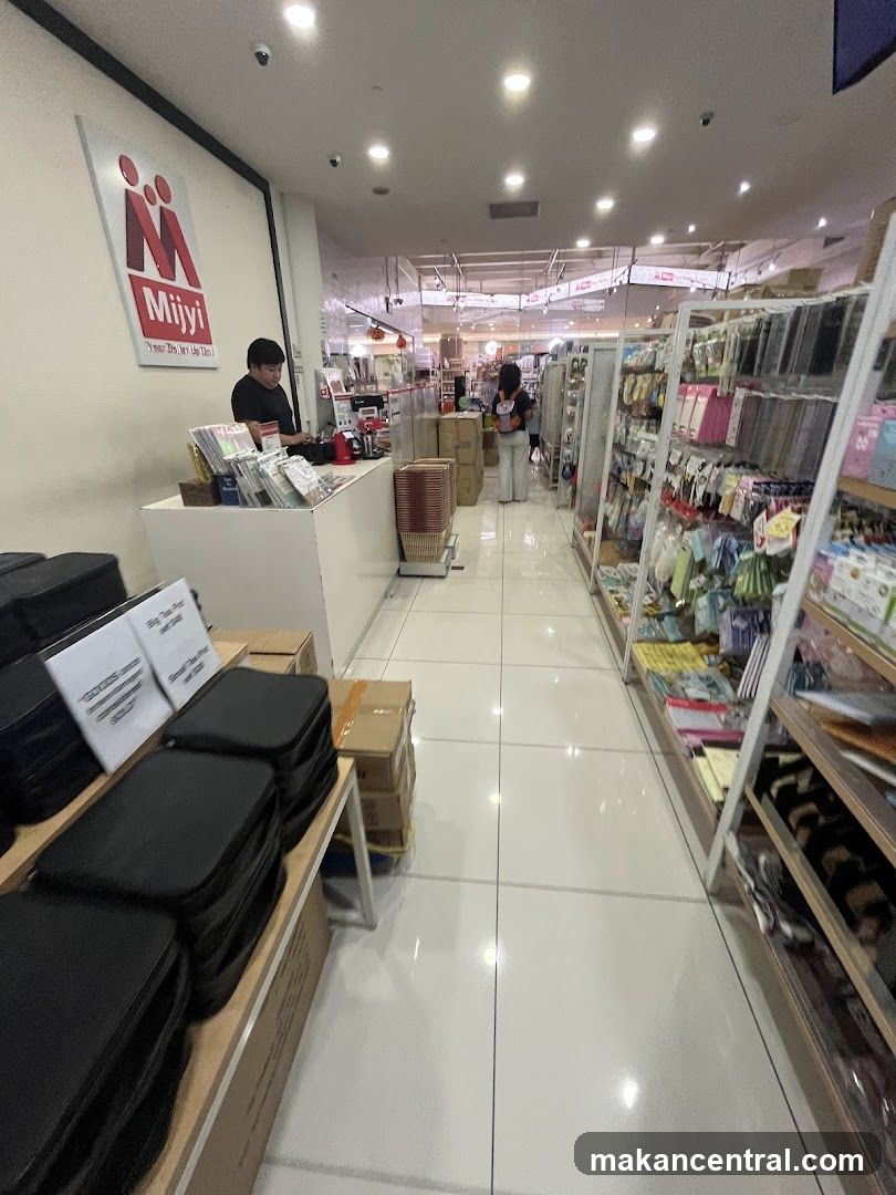 Mijyi Store Interior