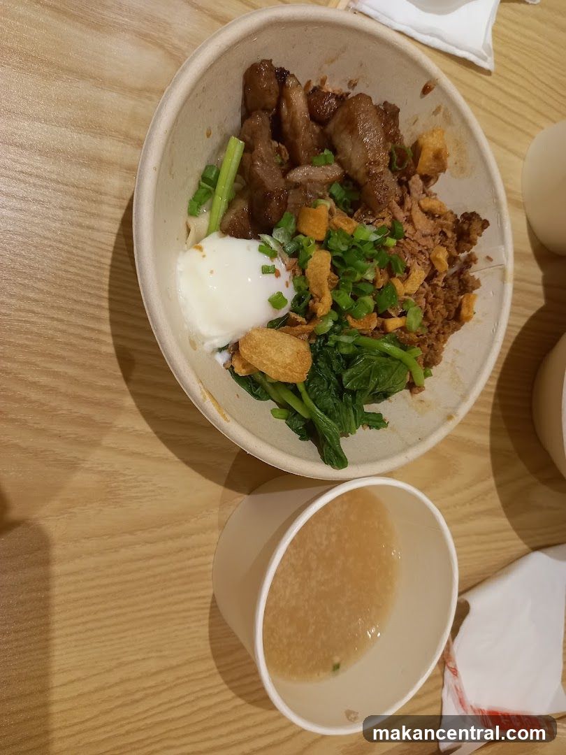 Noodle Bowl with Egg and Meat