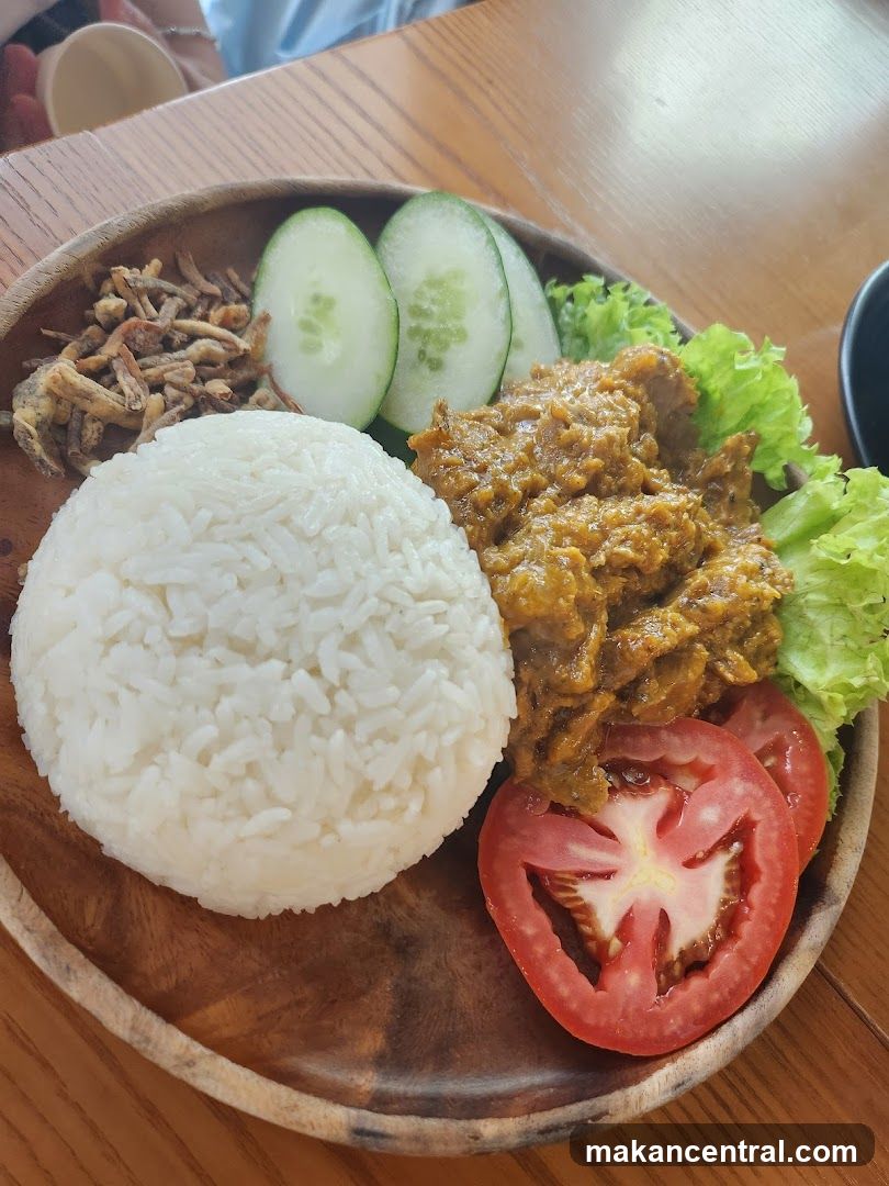 Rice dish with meat and vegetables