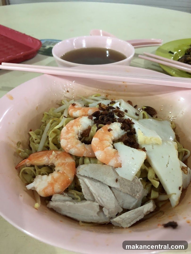 Noodles with Shrimp and Chicken