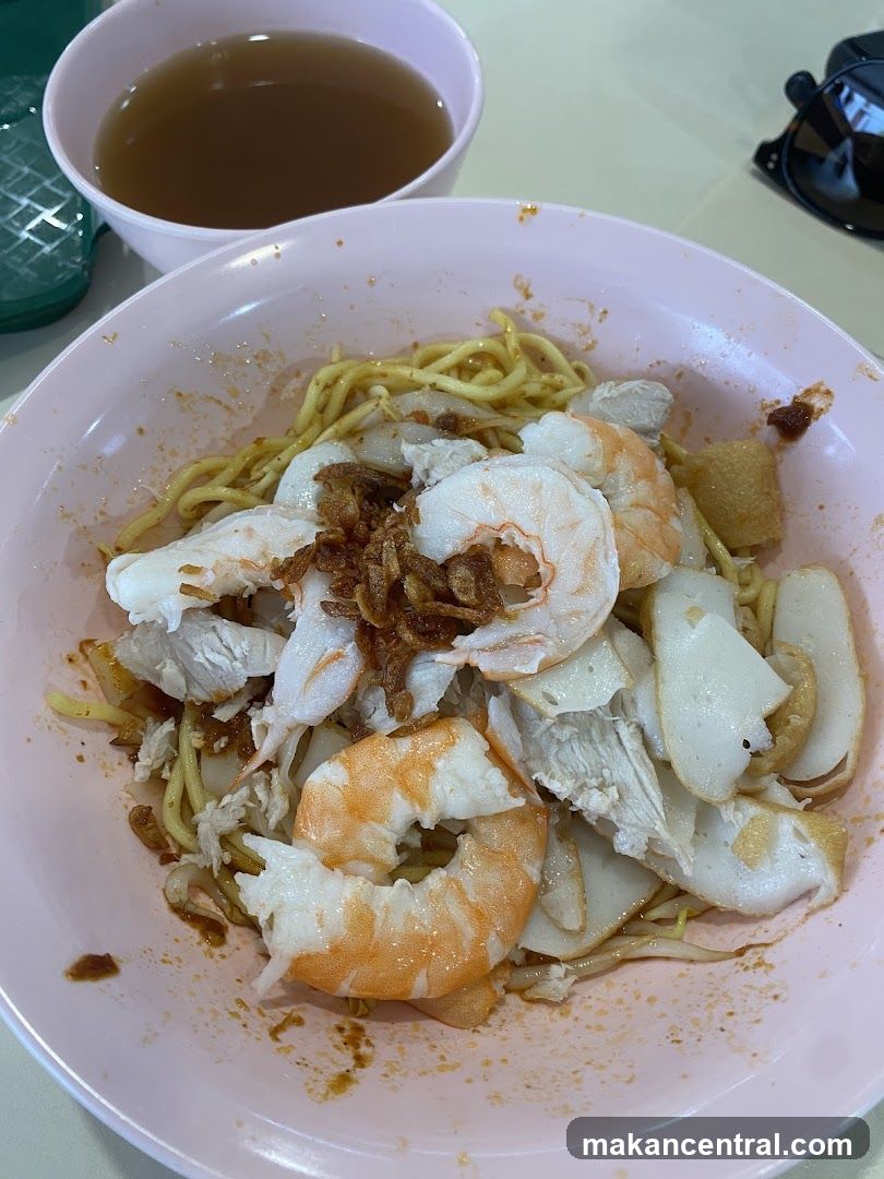 Noodles with Shrimp and Fish Cake