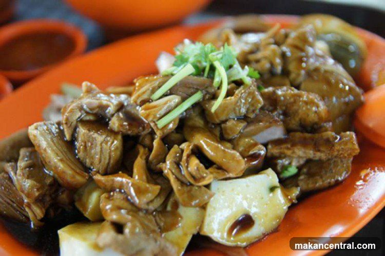 Braised Pork Belly and Intestines