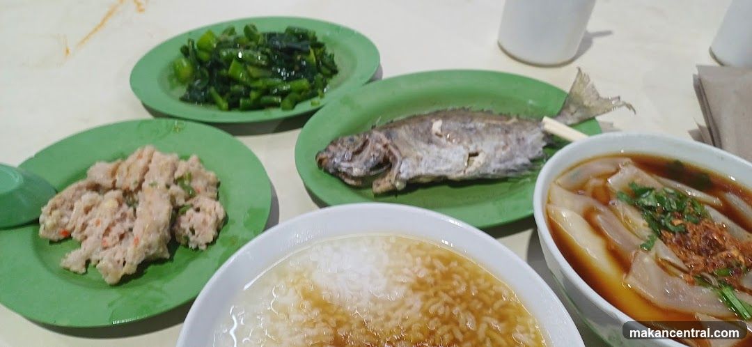 Meal with Fish and Vegetables