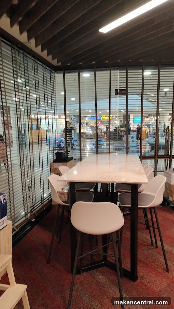 Modern Seating Area with Mall View