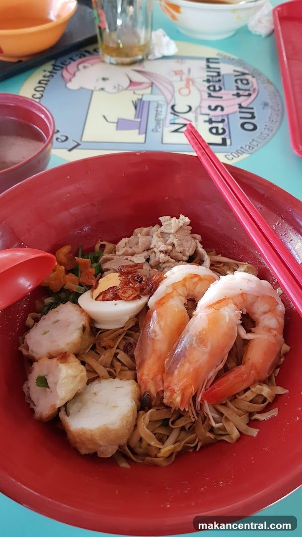 Noodles with Shrimp and Fish Cake