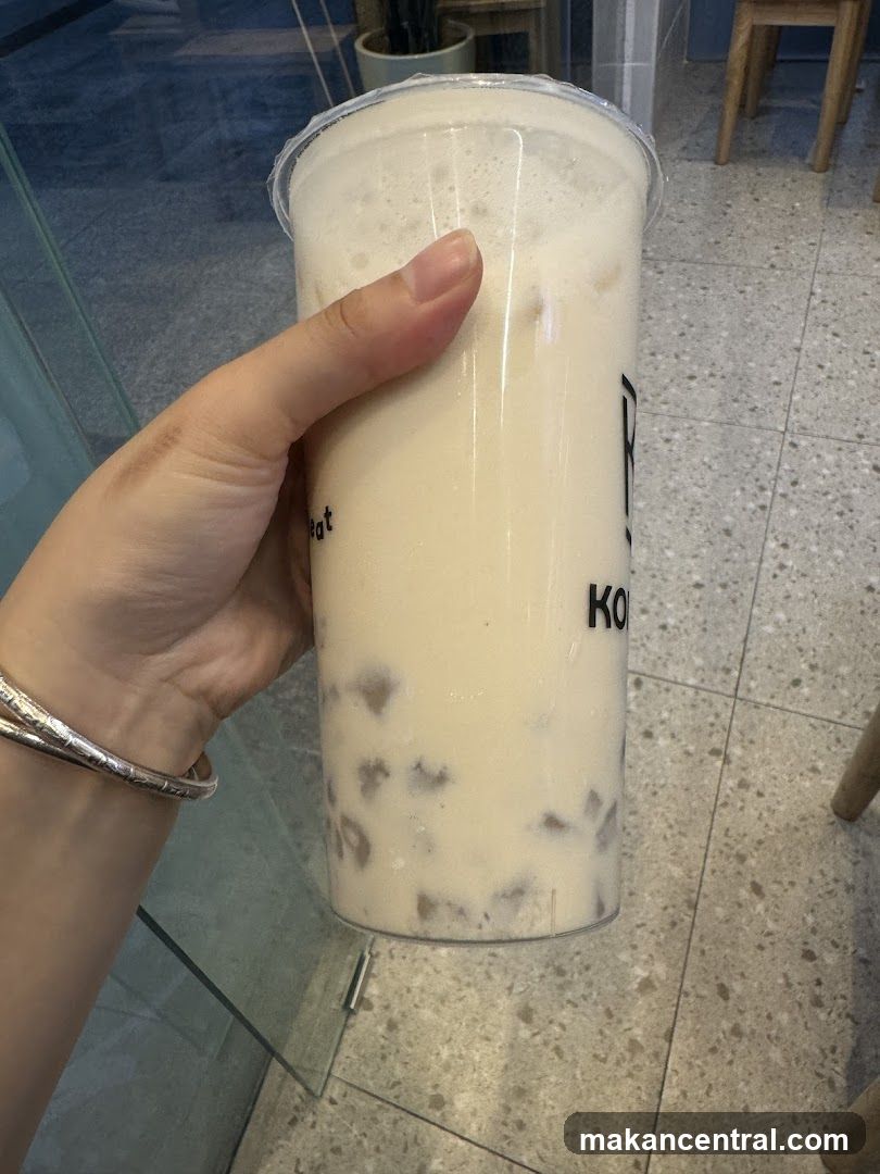 Beverage with Tapioca Pearls