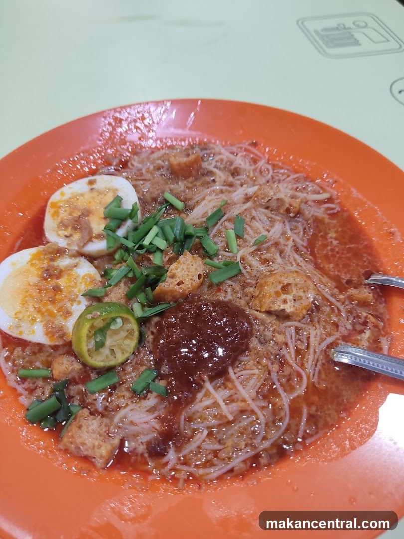 Noodle Dish with Egg and Lime