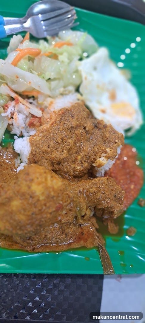 Chicken Rendang with Rice and Fried Egg
