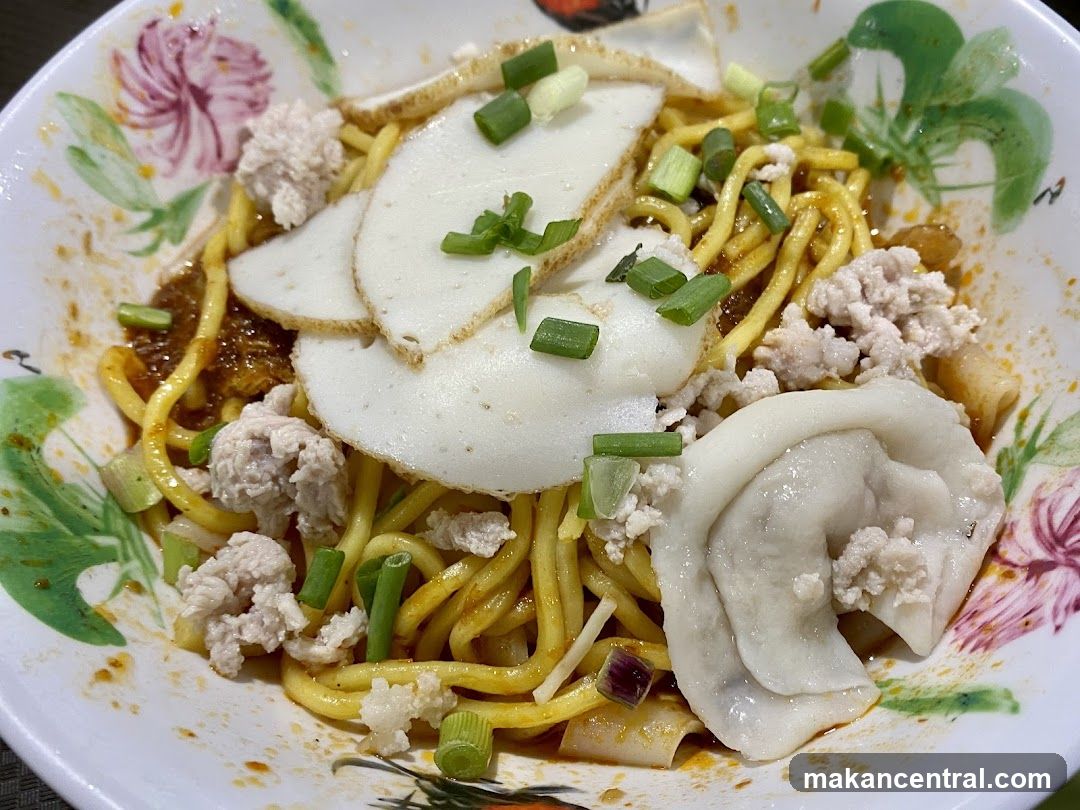Noodles with Toppings