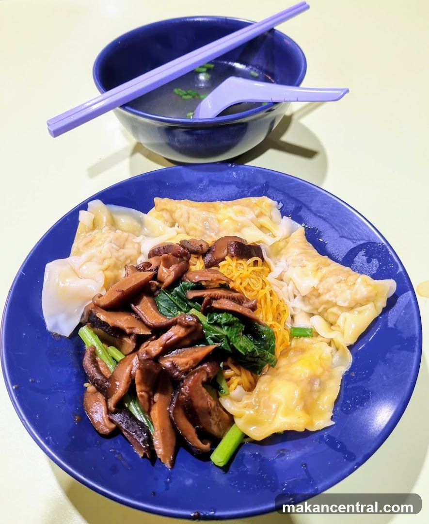 Noodles with Mushrooms and Wontons
