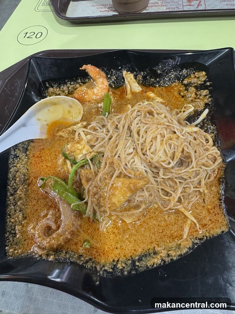 Curry Noodles with Seafood