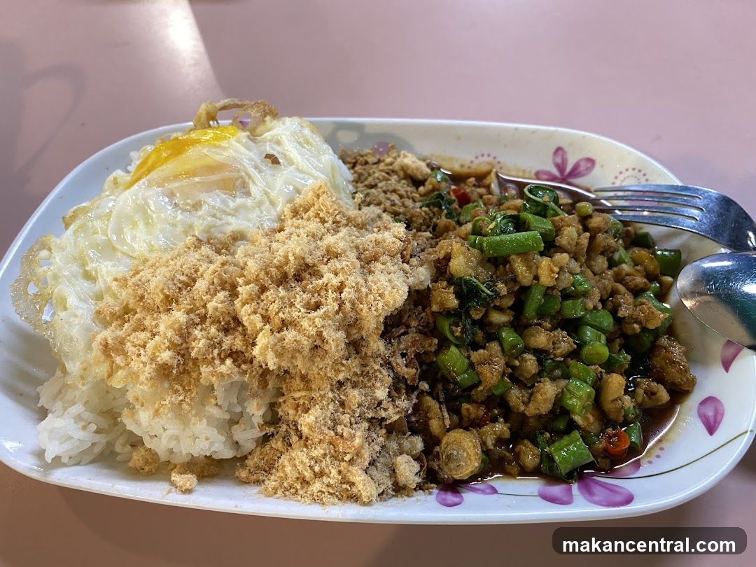 Minced Meat with Green Beans and Fried Egg Rice