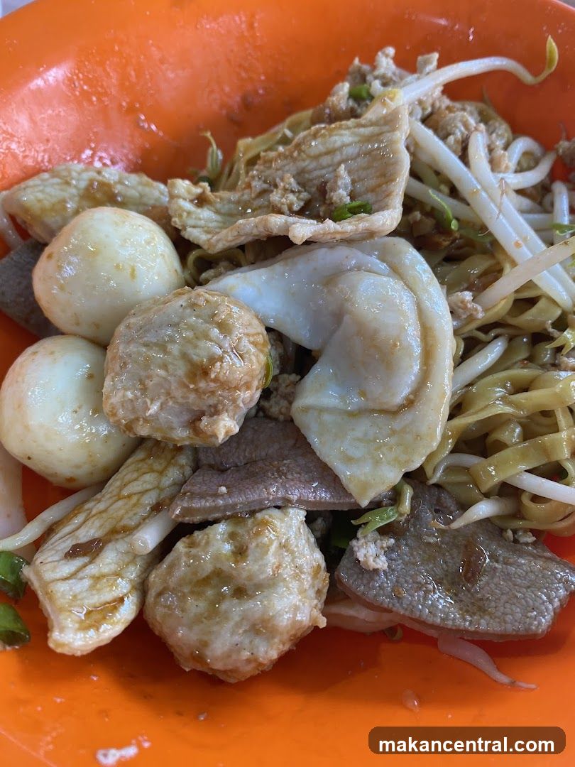 Noodles with Meat and Fish Balls