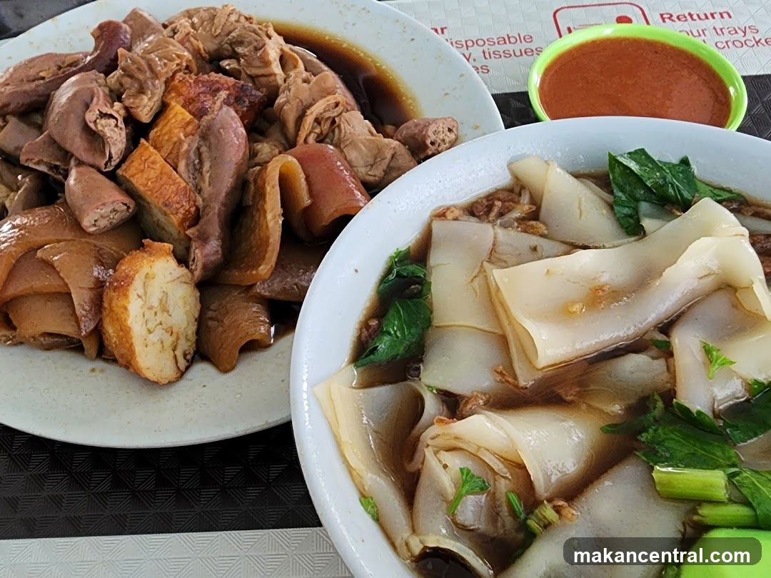 Braised Intestines and Noodles