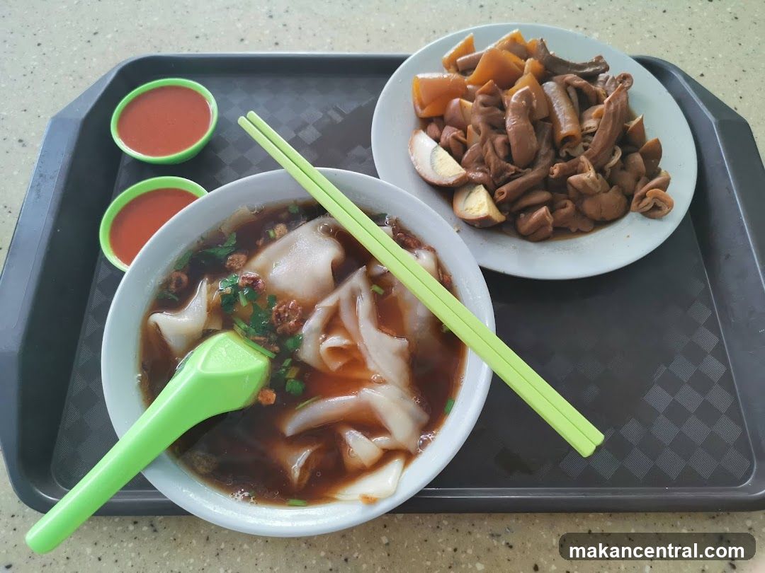 Noodles and Braised Intestines