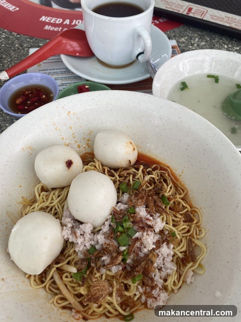 Noodles with Fish Balls and Minced Meat
