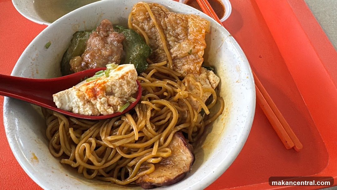 Noodles with Tofu and Meat