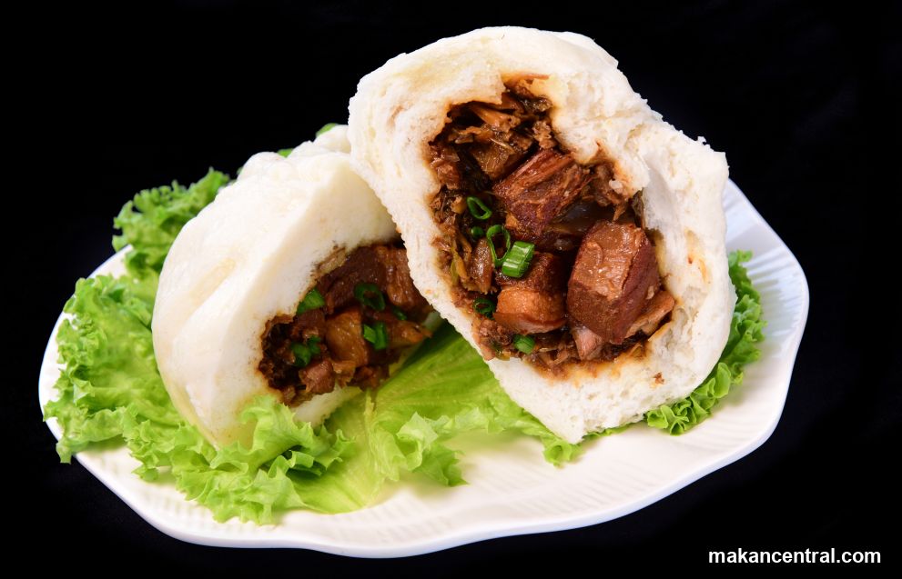 Steamed Buns with Braised Pork