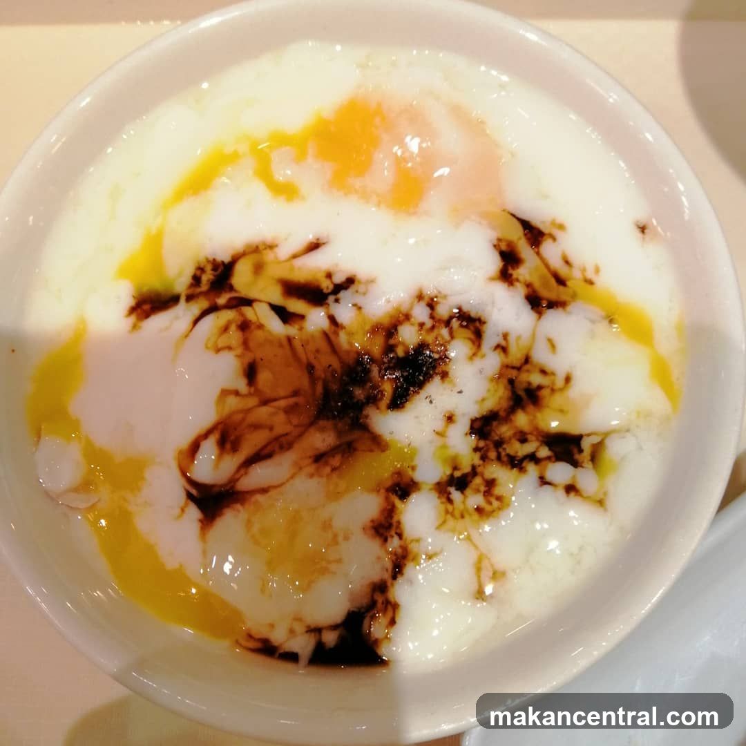 Soft-boiled eggs with soy sauce
