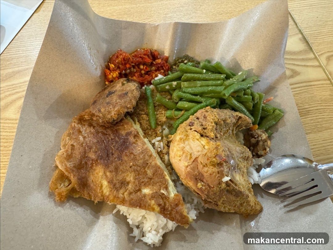 Chicken and Egg Rice Plate