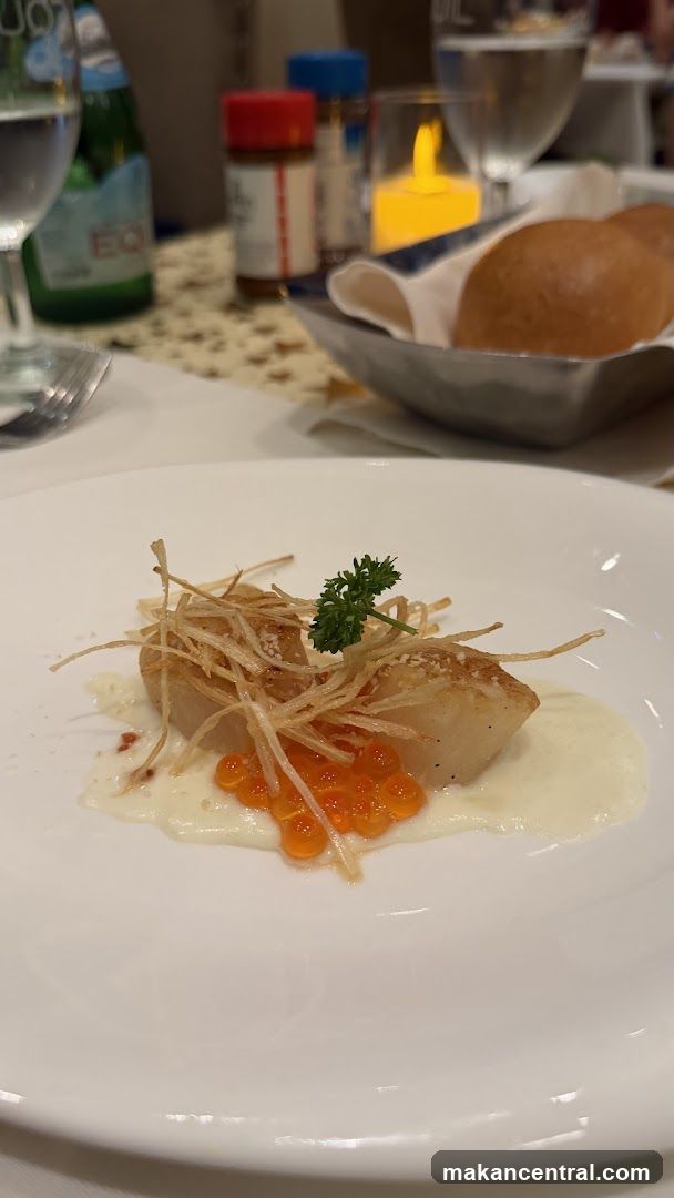 Scallop appetizer with roe