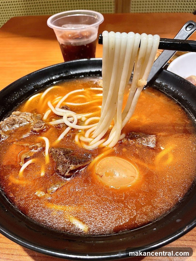Noodle Soup with Beef and Egg