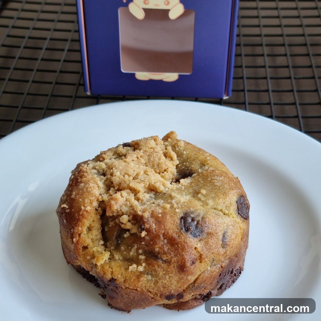 Chocolate Chip Muffin with Crumble Topping