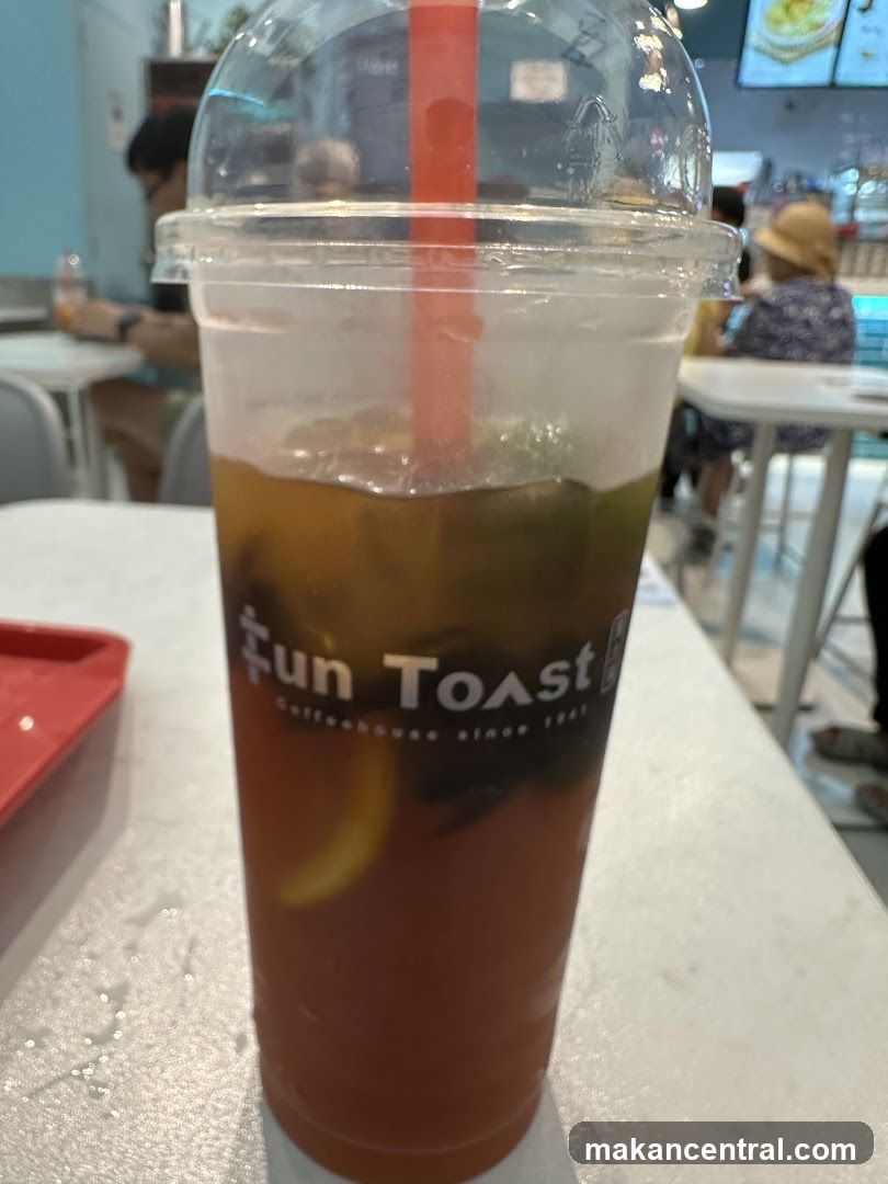 Iced Tea with Lemon and Mint