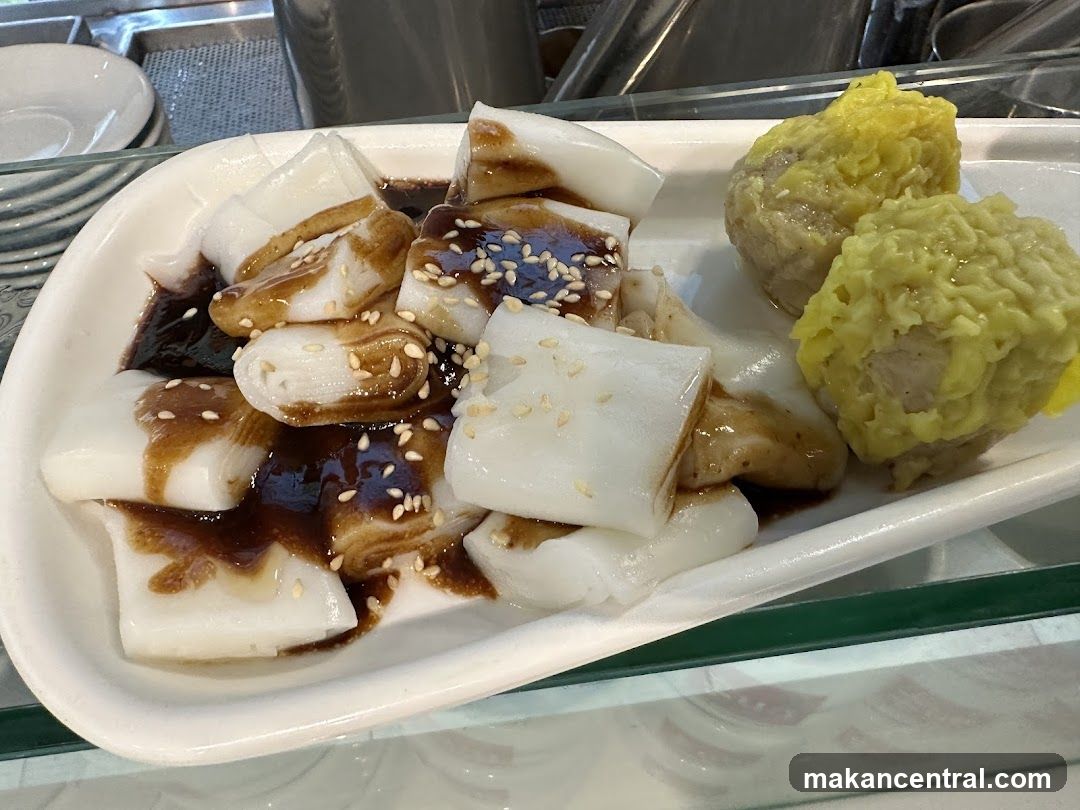 Steamed Rice Rolls and Siu Mai