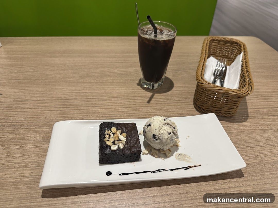 Brownie and Ice Cream