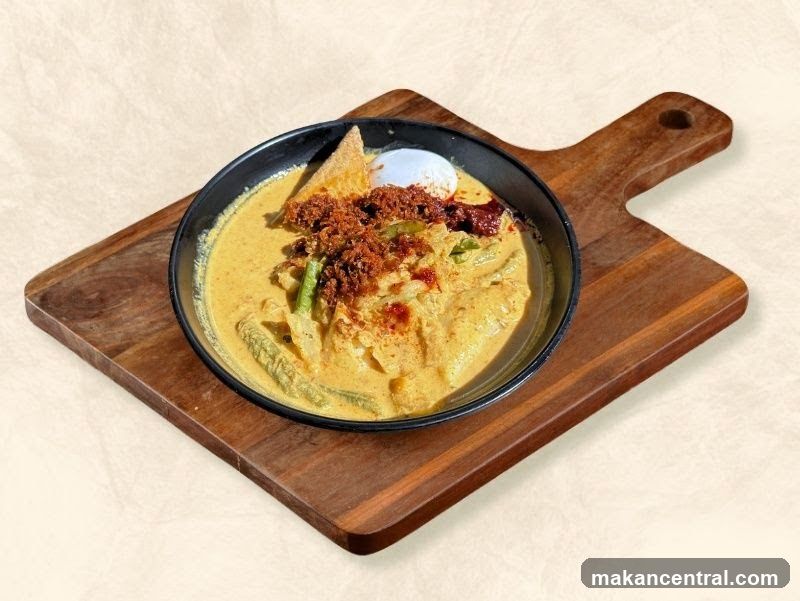 Lontong Dish