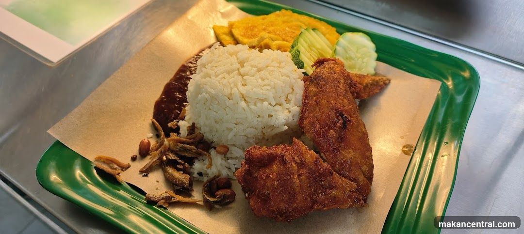 Nasi Lemak with Fried Chicken Wing