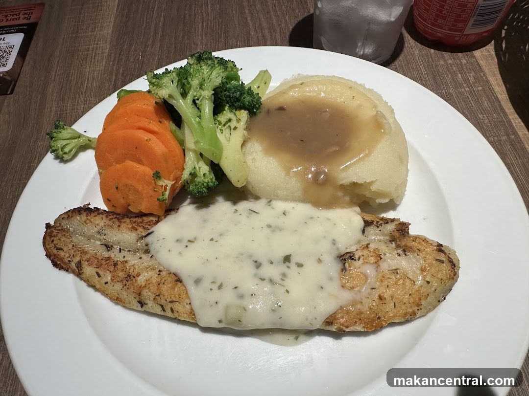 Fish with Mashed Potatoes and Vegetables