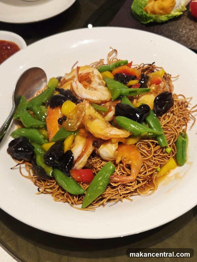 Crispy Noodles with Shrimp and Vegetables