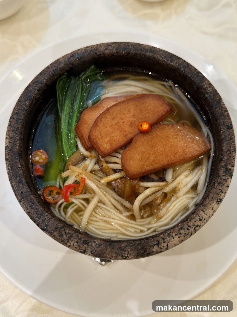 Noodle Soup with Sliced Meat and Vegetables