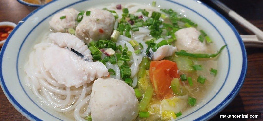 Fish Ball and Fish Fillet Noodle Soup