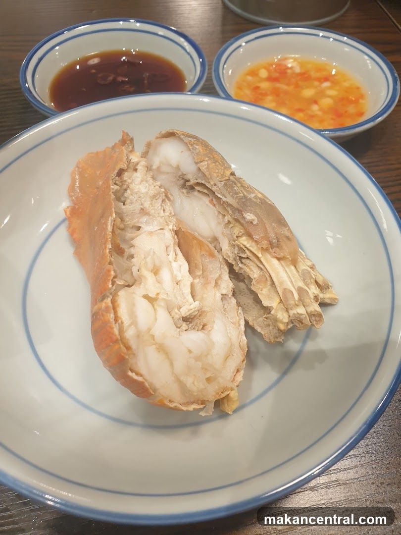 Lobster Tail with Dipping Sauces