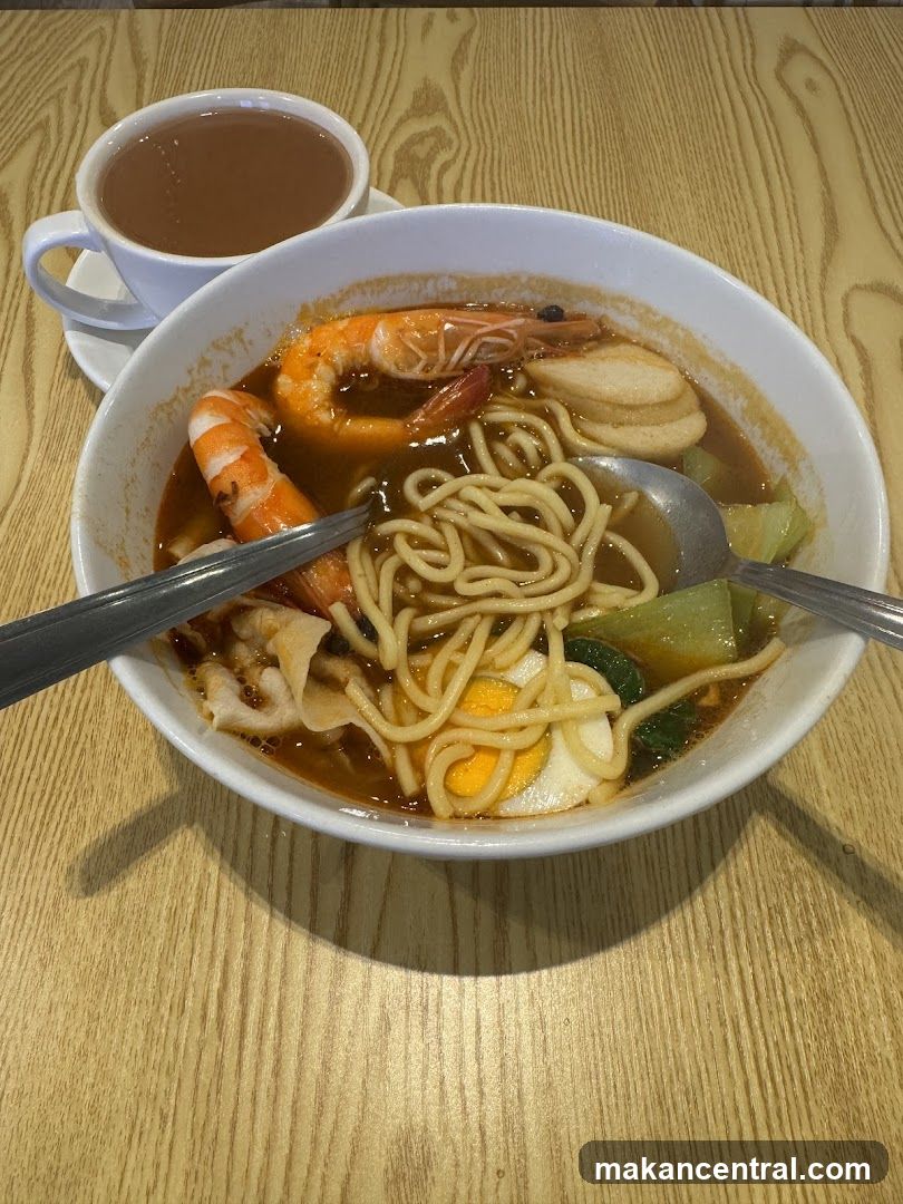 Noodle Soup with Shrimp and Egg