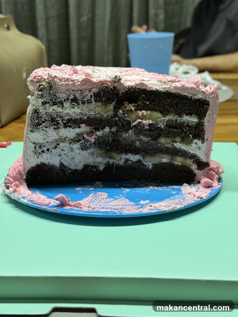 Chocolate Banana Cake Slice
