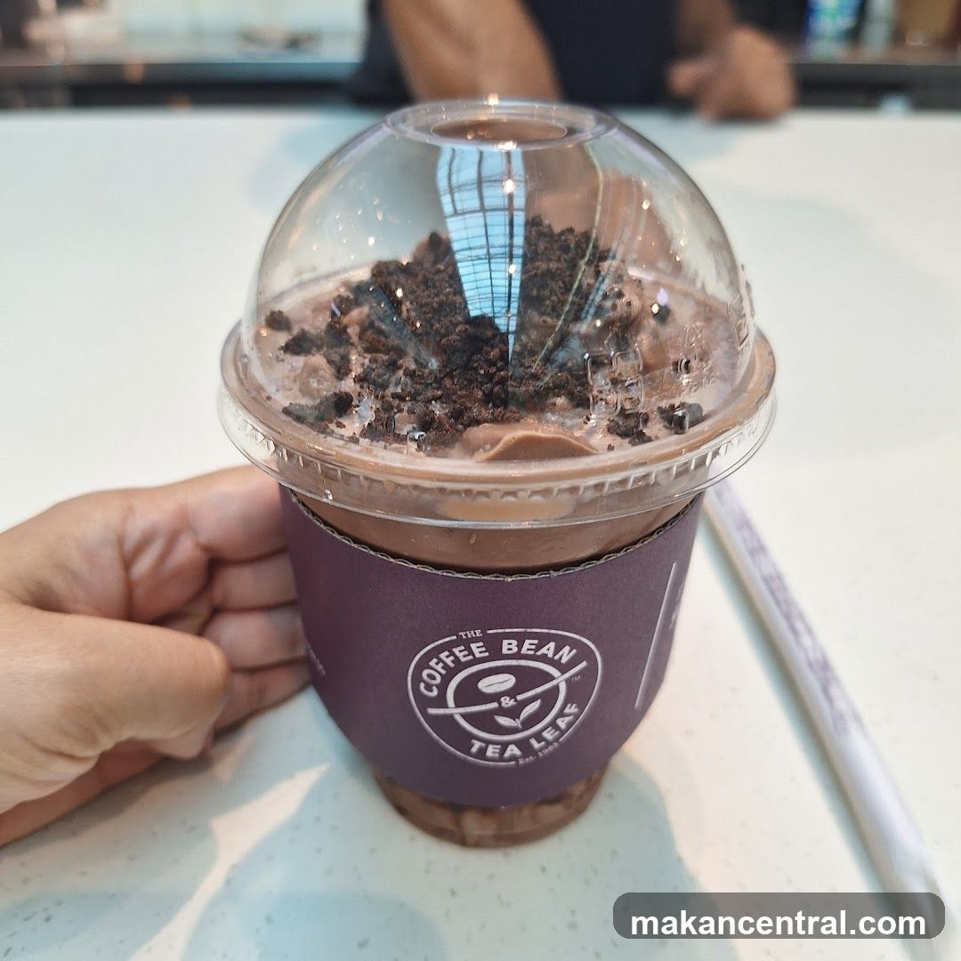 Chocolate Drink with Cookie Crumble