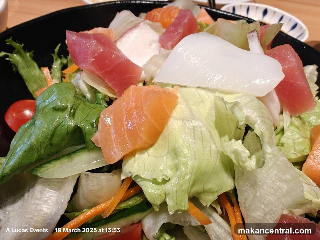 Sashimi Salad