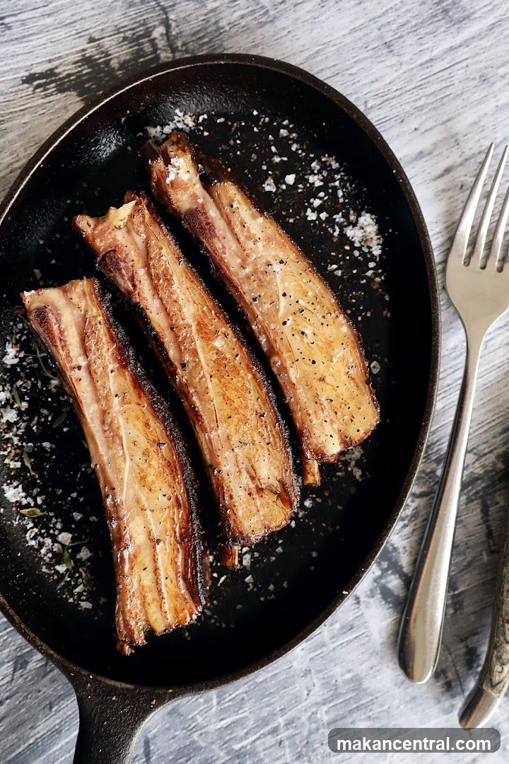 Pork Ribs in Cast Iron Skillet