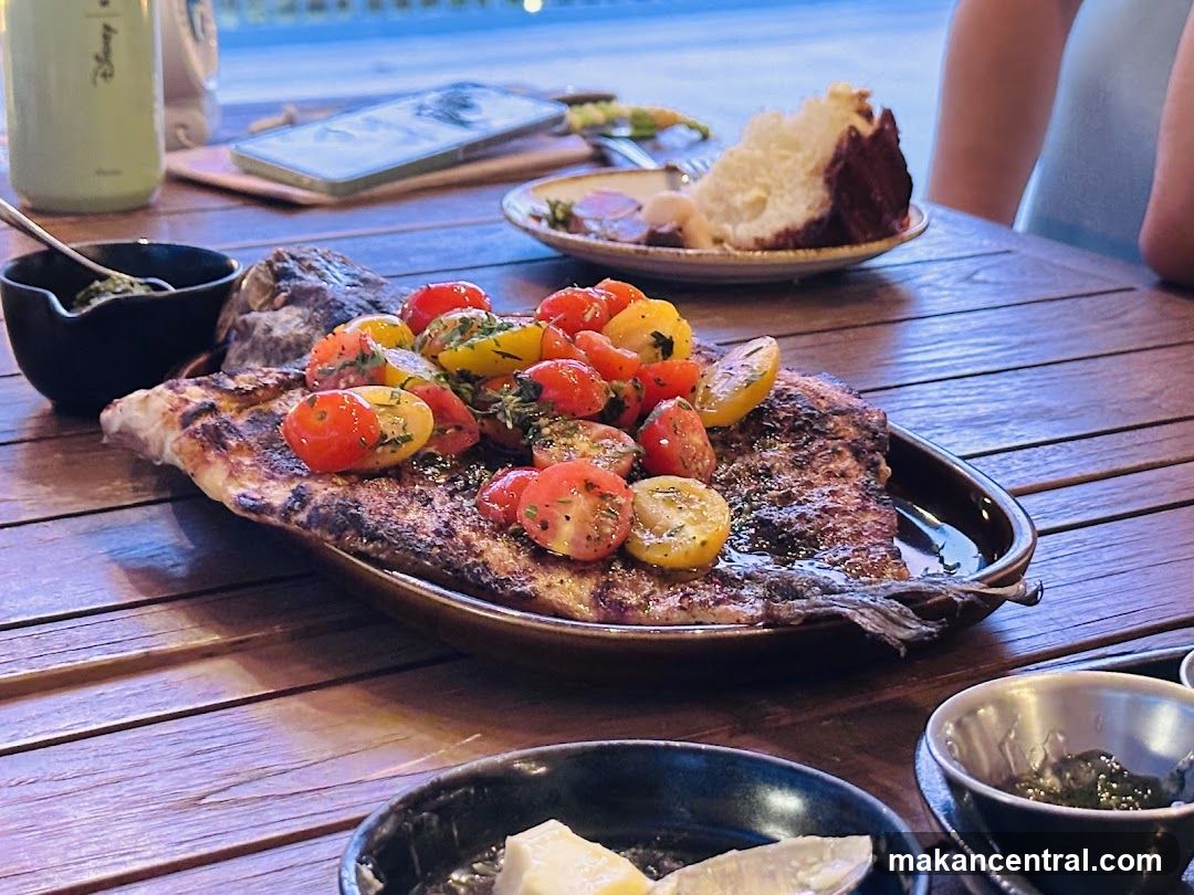 Grilled Fish with Tomatoes