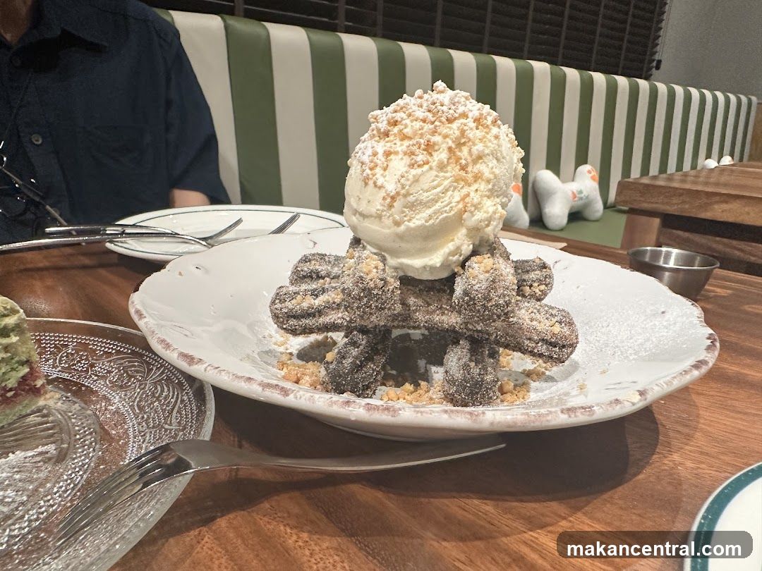 Churros with Ice Cream