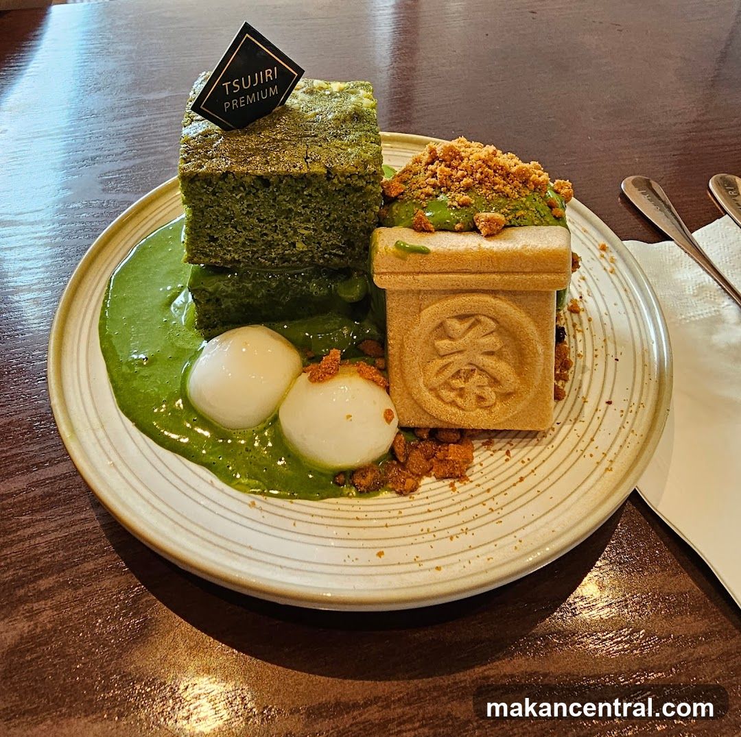 Matcha dessert with mochi and wafer
