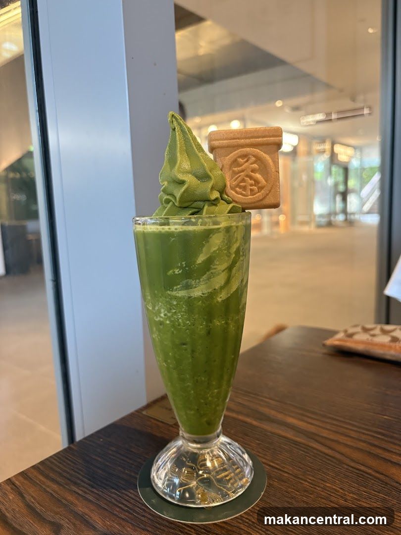 Matcha Smoothie with Soft Serve