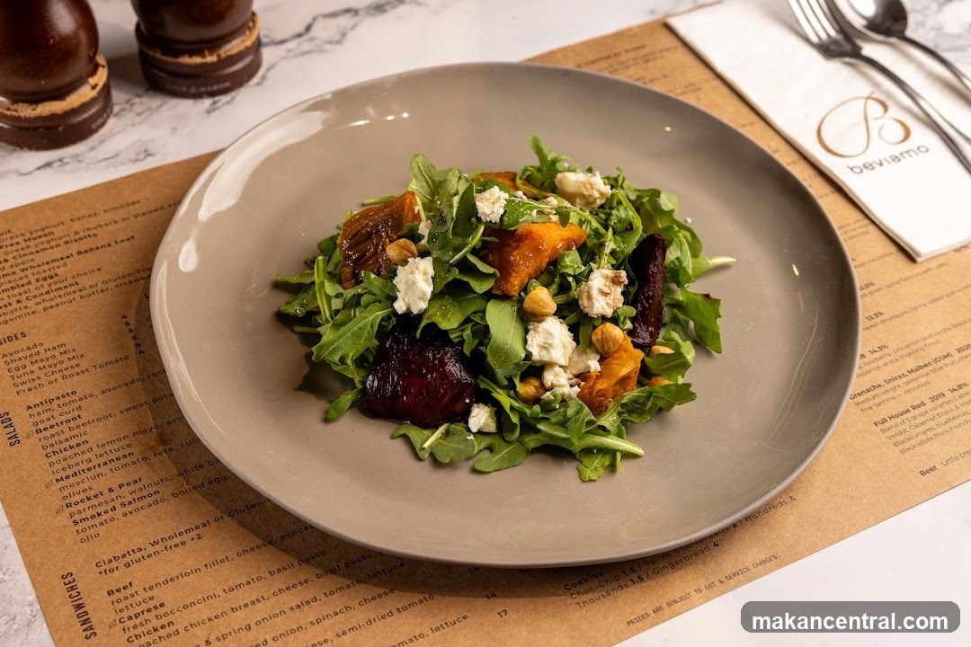 Salad with Goat Cheese and Beetroot