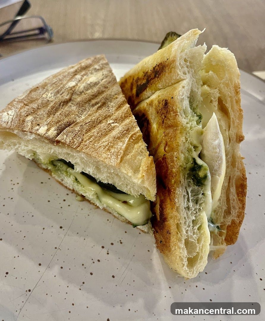 Sandwich on a Plate